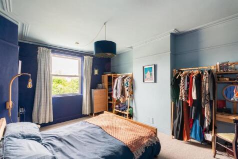 8C6REN - Bedroom H.jpg