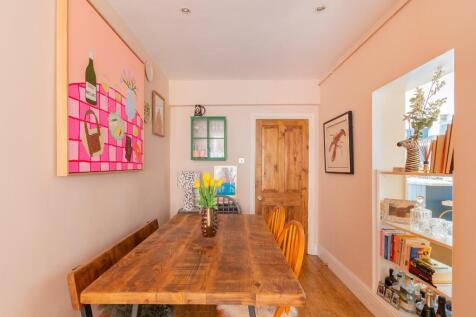 G0F2WPCN - Dining Room C.jpg