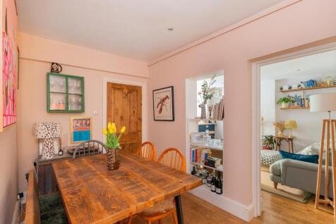 G0F2WPCN - Dining Room B.jpg