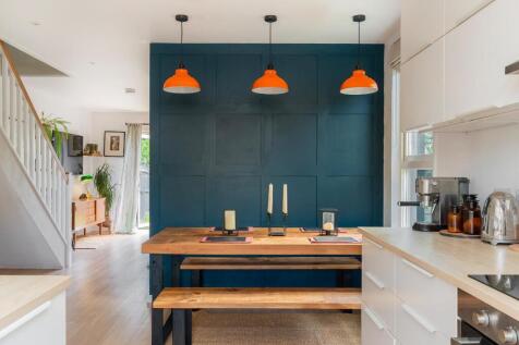 0L1WKE - Kitchen Diner A.jpg
