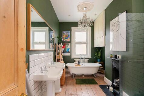 2B5PTN - Bathroom C.jpg