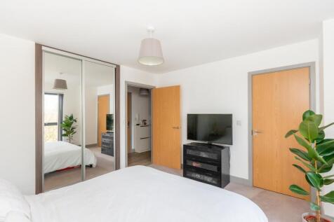 4P5W4AV - Bedroom C.jpg