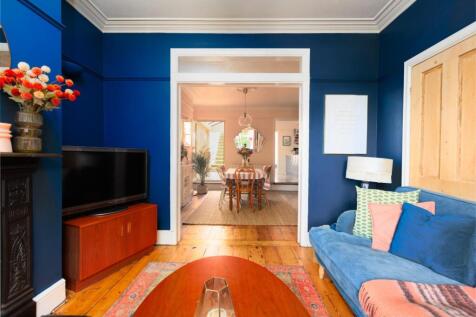 52 Newbridge Road-20.jpg
