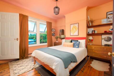 52 Newbridge Road-7.jpg