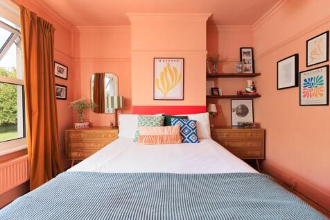 52 Newbridge Road-4.jpg