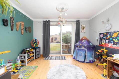 29 Morley Avenue-17.jpg