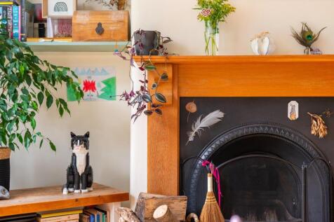 0V7STN - Living Room A.jpg