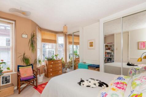 0V7STN - Bedroom I.jpg