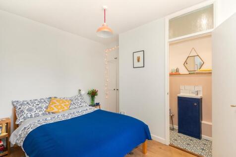 0V7STN - Bedroom N.jpg