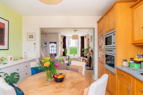0V7STN - Kitchen Diner A.jpg