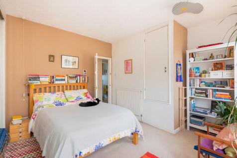 0V7STN - Bedroom G.jpg