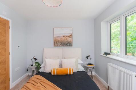 1B9CHY - Bedroom D.jpg
