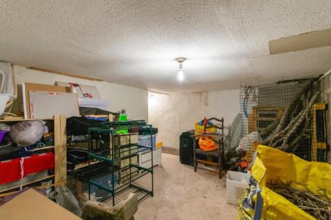 ECARRETTESREMOS5 - Cellar A.jpg