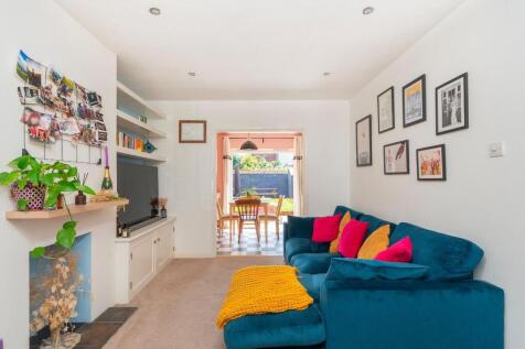 3S3RSAP - Living Room C.jpg