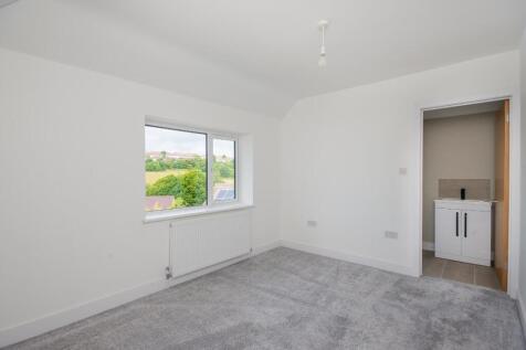 4H2LBH - Bedroom E.jpg