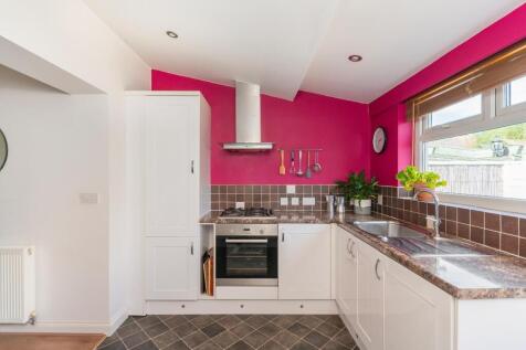 0S4RAV - Kitchen C.jpg