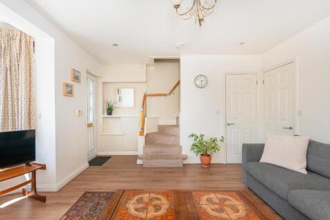 0S4RAV - Living Room B.jpg