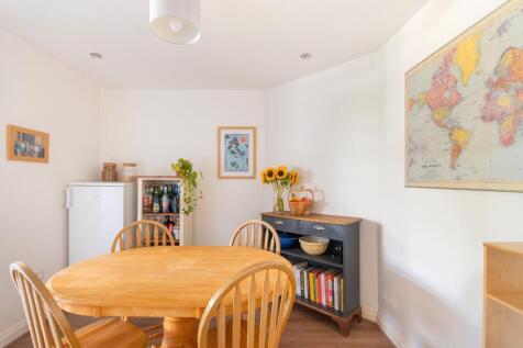 0S4RAV - Dining Room D.jpg