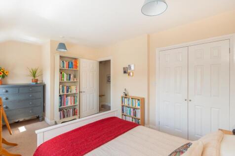 0S4RAV - Bedroom C.jpg