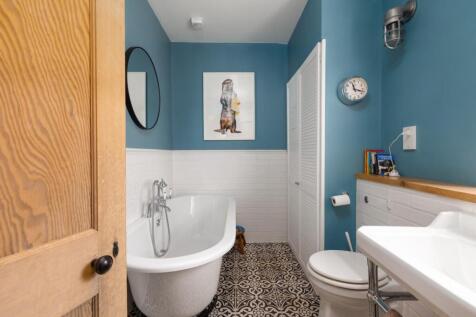 10 Kensington Park Road, BS4-17.jpg