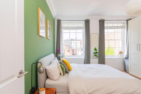 ERAUQSDNALTROP6TALF5 - Bedroom H.jpg