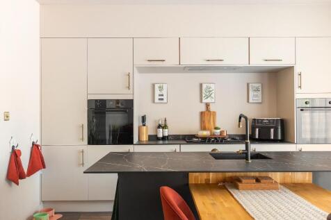 3C5LBY - Kitchen Diner A.jpg