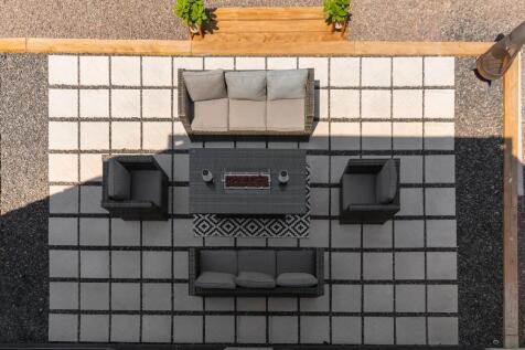 3C5LBY - External M.jpg