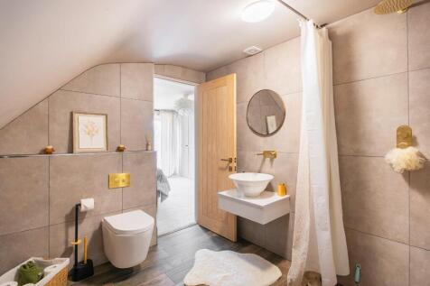 3C5LBY - Ensuite A.jpg