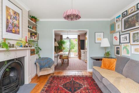 0C5RSG - Living Room C.jpg