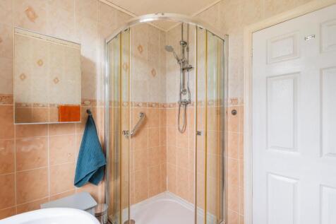 0C5RSG - Bathroom B.jpg