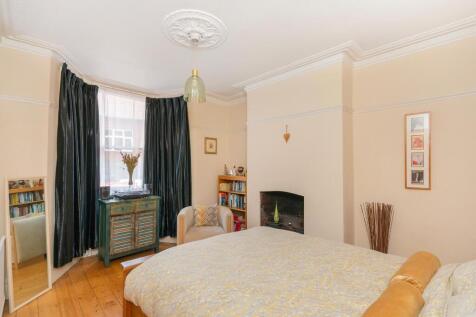 0A2THS - Bedroom F.jpg