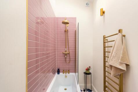 0O4STN - Bathroom C.jpg