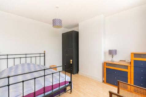 2W4RKE - Bedroom E.jpg