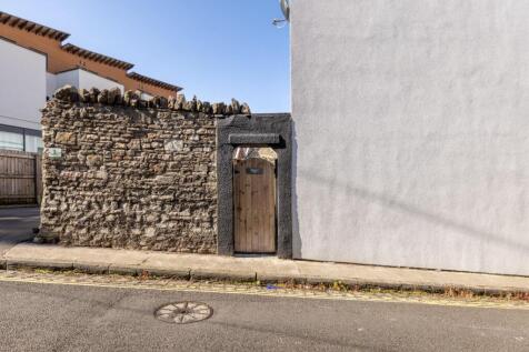 Flat 1, 3 Bushy Park, BS4-15.jpg