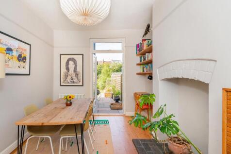2C9REN - Dining Room B.jpg