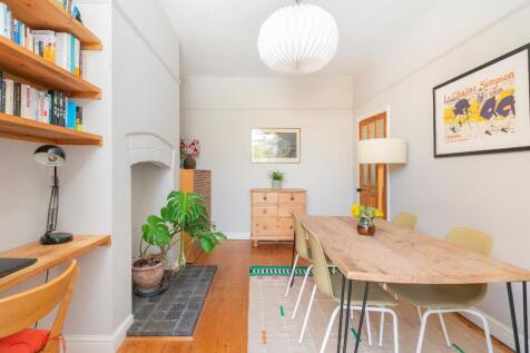 2C9REN - Dining Room A.jpg
