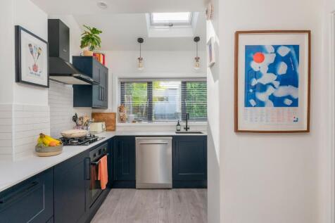 1S1P8RHP - Kitchen F.jpg