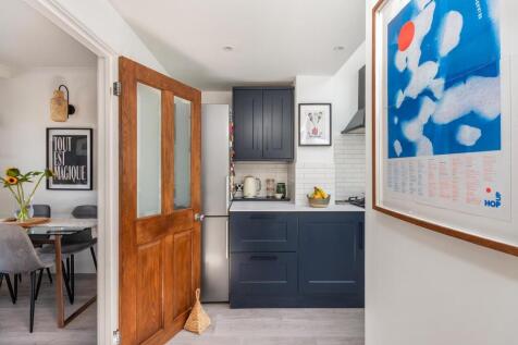 1S1P8RHP - Kitchen E.jpg