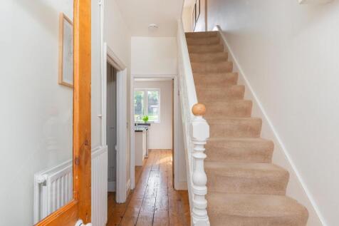 1B1R6BN - Hallway A.jpg