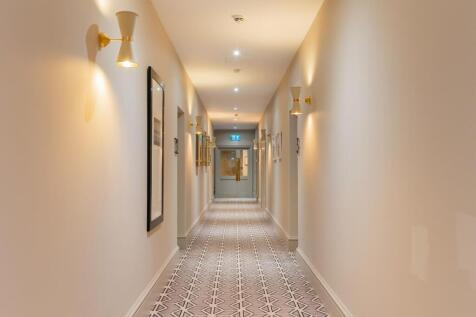 1C1HBR-CommunalEntranceC.jpg