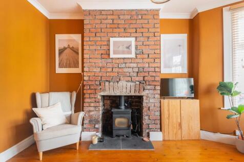 2W2RWL - Living Room A.jpg
