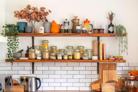 2W2RWL - Kitchen B.jpg