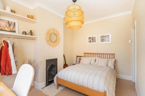 2W2RWL - Bedroom F.jpg