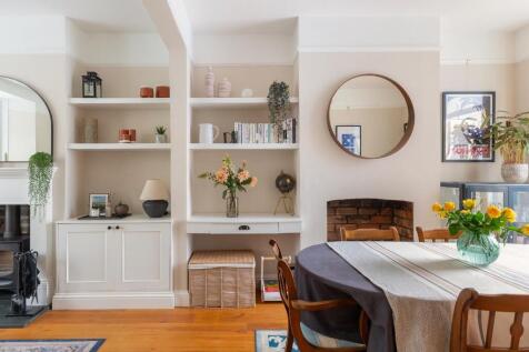 0B4RBN - Dining Room D.jpg
