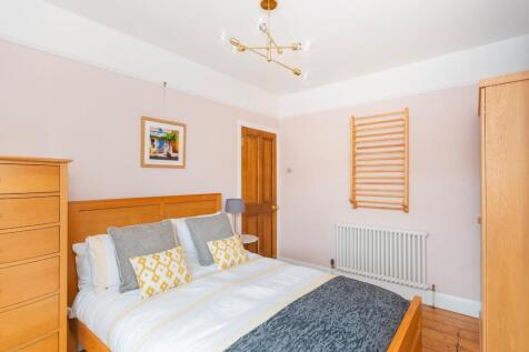 0B4RBN - Bedroom D.jpg