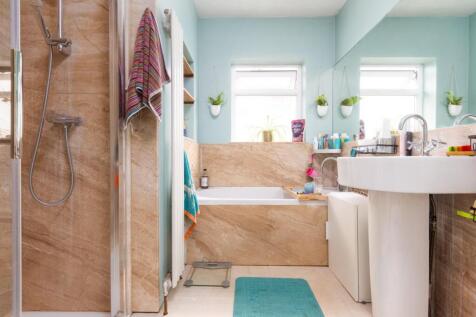 15 Guernsey Avenue, BS4-5.jpg