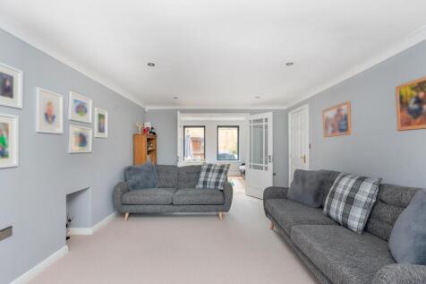 3P3CFP - Living Room D.jpg