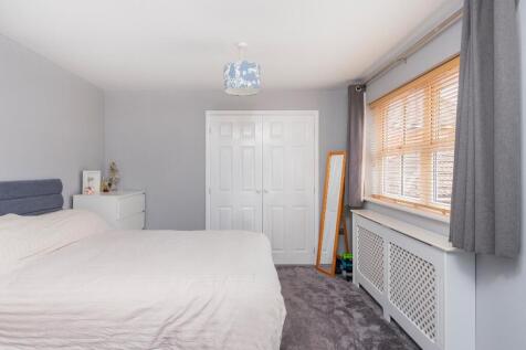 3P3CFP - Bedroom J.jpg