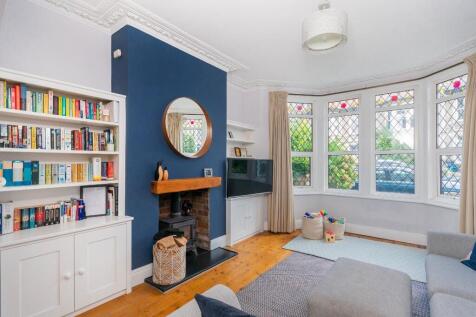 2G2AKE - Living Room C.jpg