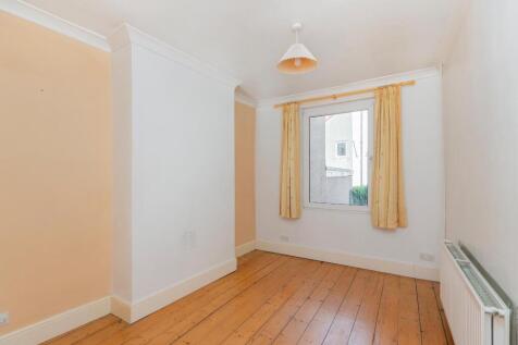 6S1CTN- Dining Room B.jpg